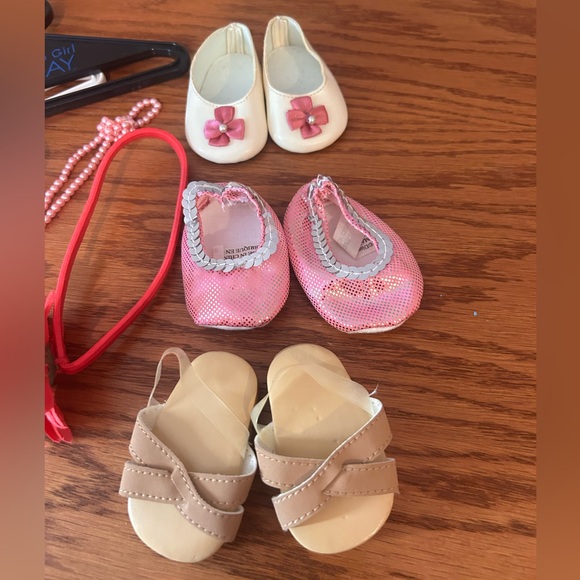 American Girl Doll Accessory Lot - Picture 2 of 4